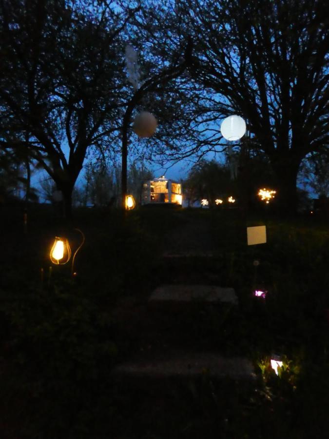 Glashaus Sternblick, Schlafen Unterm Sternenhimmel Neustadt am Kulm Exterior photo